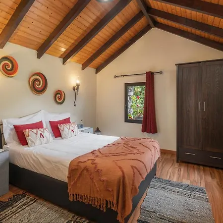 Arco De Sao Jorge By An Island Сasa de vacaciones *