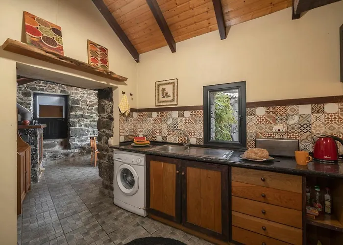 Arco De Sao Jorge By An Island Сasa de vacaciones