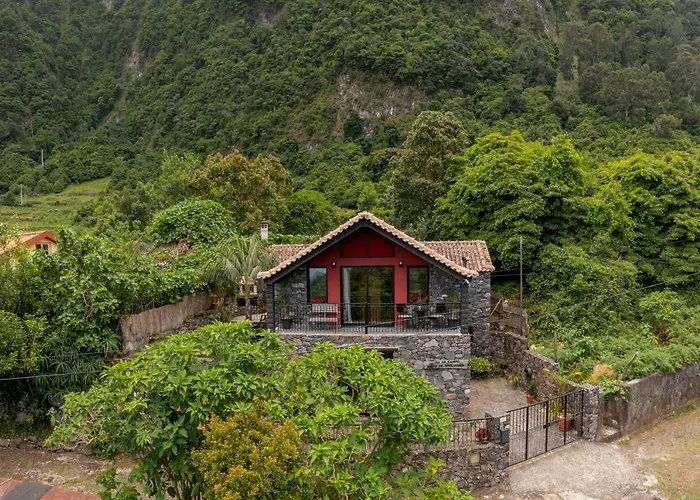 Arco De Sao Jorge By An Island Сasa de vacaciones Santana (Madeira)