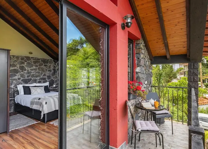 Сasa de vacaciones Arco De Sao Jorge By An Island