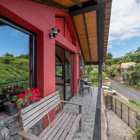 Arco De Sao Jorge By An Island * Сантана