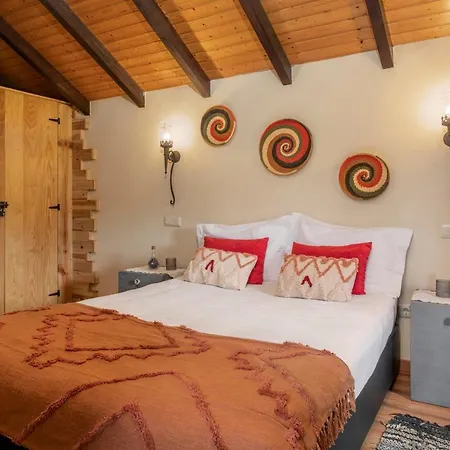 Дом отдыха Arco De Sao Jorge By An Island *