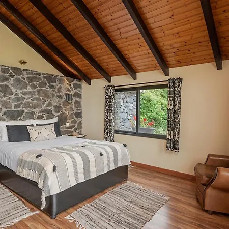 Arco De Sao Jorge By An Island *