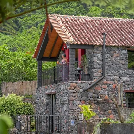 Arco De Sao Jorge By An Island * Сантана